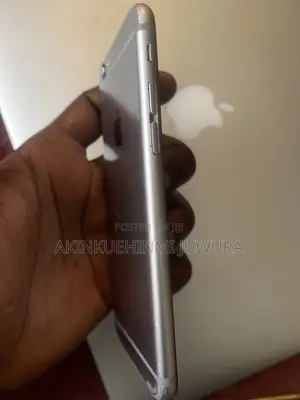 Apple iPhone 6s 32 GB Silver