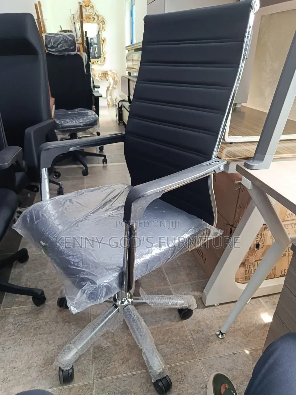 Office Relaxing Swivel Chair