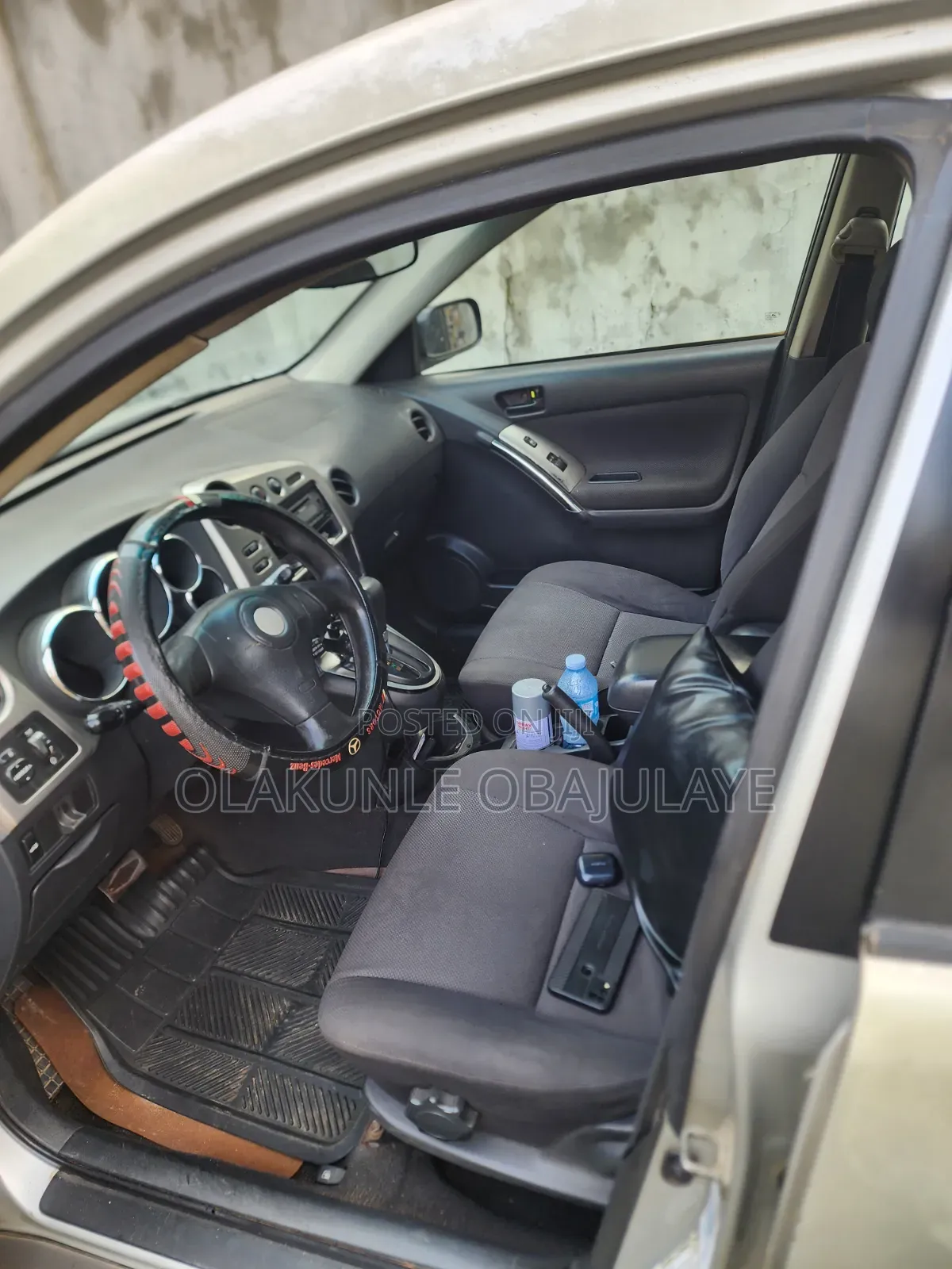 Pontiac Vibe Automatic 2004 Silver