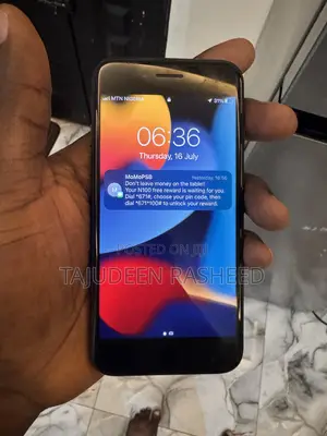 Apple iPhone 7 32 GB Black