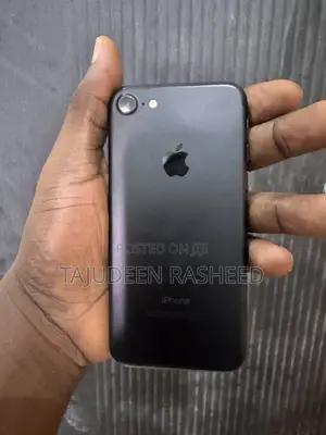 Apple iPhone 7 32 GB Black
