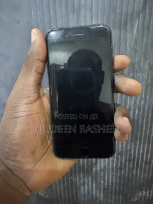 Apple iPhone 7 32 GB Black