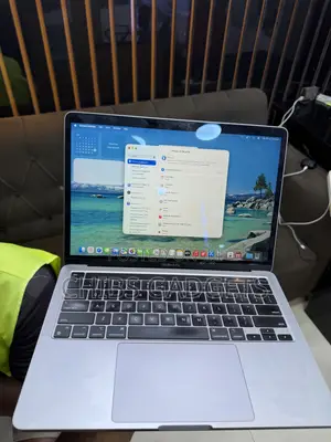 Laptop Apple MacBook Pro 2020 16GB SSD 512GB
