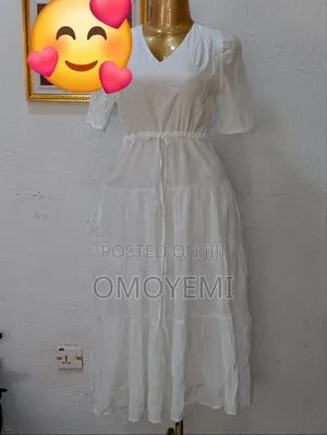 3500 Boutique Ladies Thrift Gown