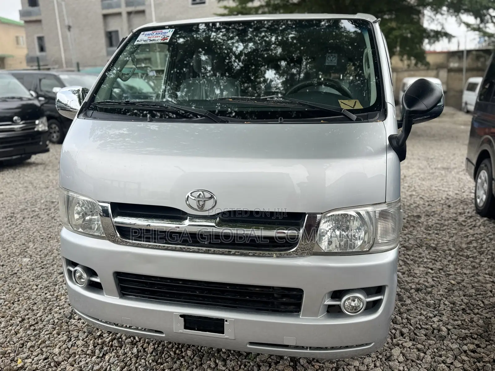Toyota HiAce 2010 Silver