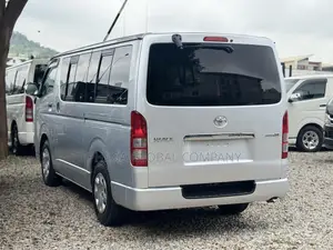 Toyota HiAce 2010 Silver