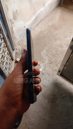 Tecno Spark 10 128 GB Blue