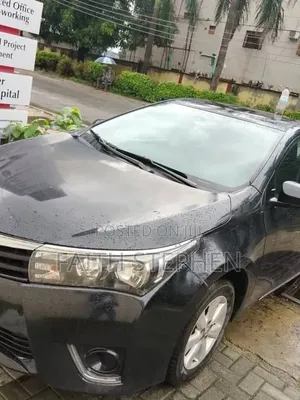 Toyota Corolla 2015 Black