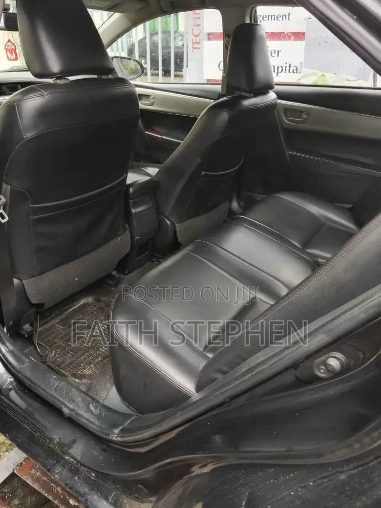 Toyota Corolla 2015 Black