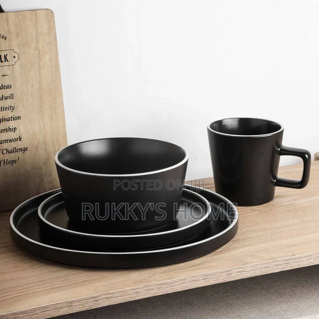 Plates and Cups That Make Meals Remarkable