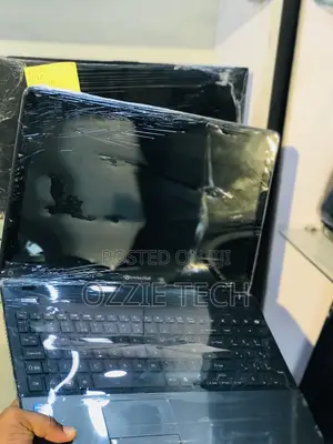New Laptop Packard Bell 4GB Intel Core i3 HDD 250GB