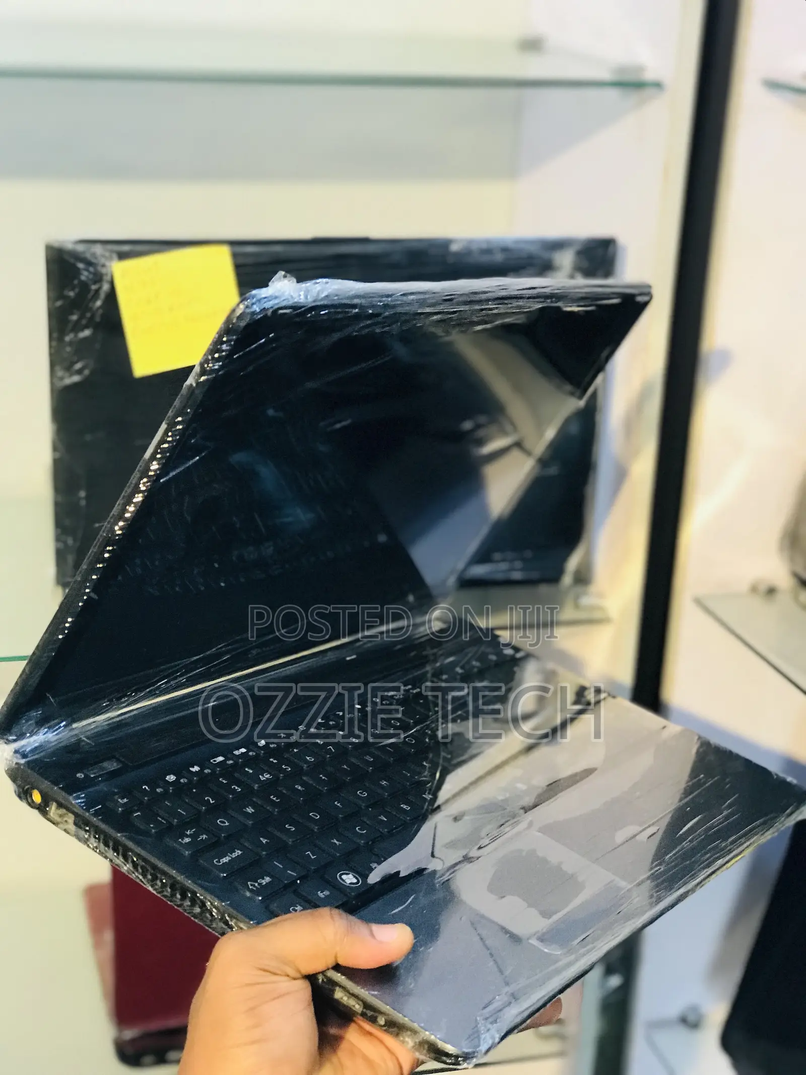 New Laptop Packard Bell 4GB Intel Core i3 HDD 250GB