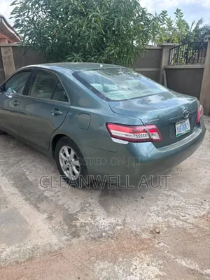 Toyota Camry 2010 Green