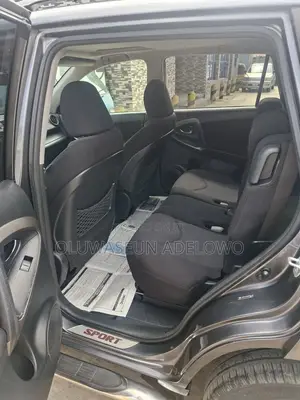 Toyota RAV4 2.5 Sport 2011 Gray