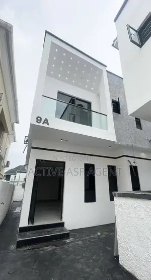 4bdrm Duplex in A Very Secured, Chevron for sale