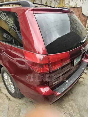 Toyota Sienna 2004