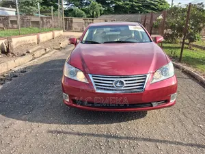 Lexus ES 2012 Red