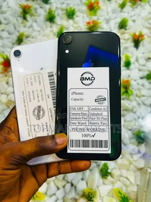Apple iPhone XR 64 GB Red