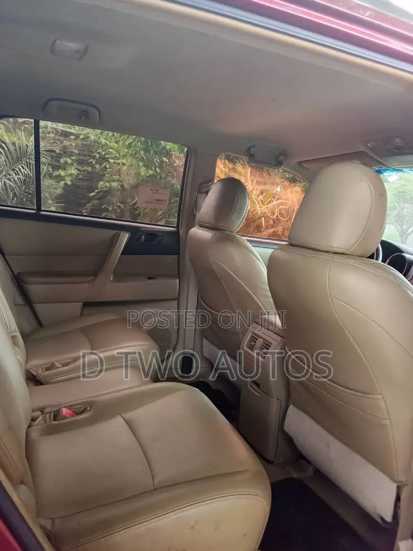 Toyota Highlander 2010 Red