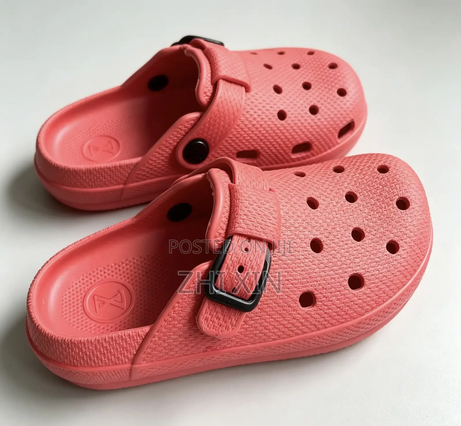 ZHIXIN 2258 EVA Adjustable Strap Hole Clogs Multi Size Wholesale