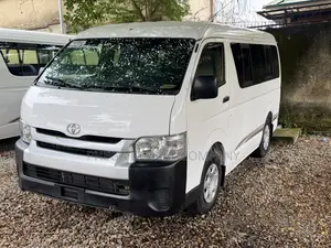 Toyota HiAce 2010 White