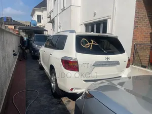 Toyota Highlander 2009 White