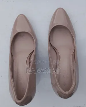 Patent Leather Pointed-Toe Pumps