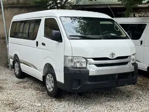 Toyota HiAce 2013 White