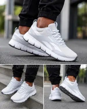 Reebok Sneakers
