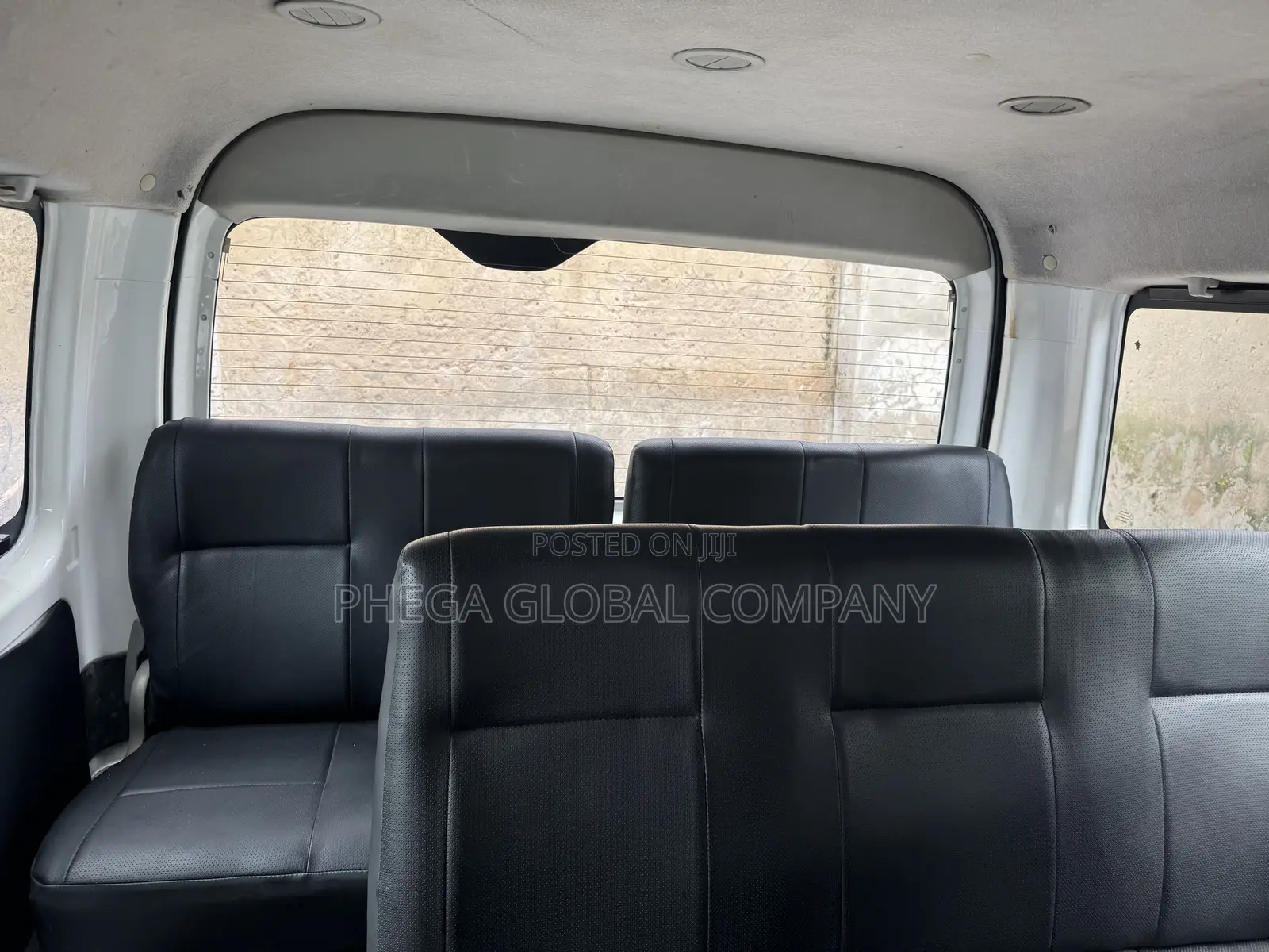 Toyota HiAce 2012 White