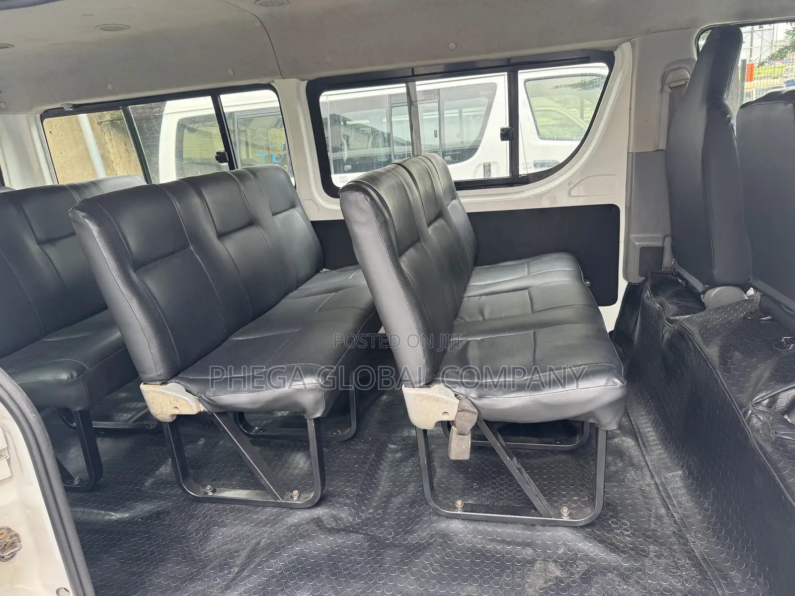 Toyota HiAce 2012 White