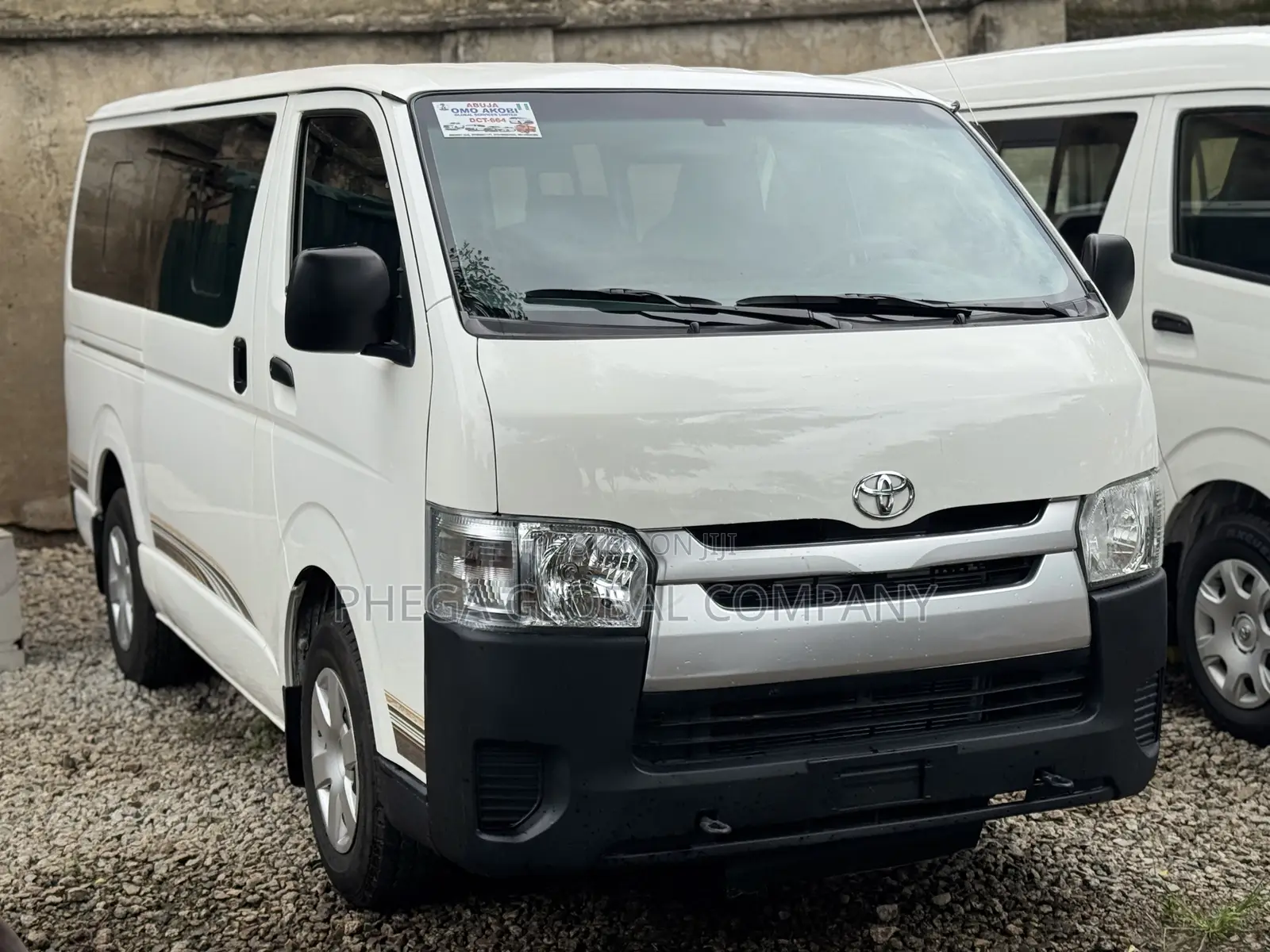 Toyota HiAce 2010 White