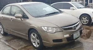 Honda Civic 2008 Gold