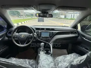 Toyota Camry 2018 White