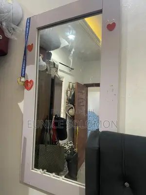 Square Shaped Mirror in Akute, Ajuwon Road