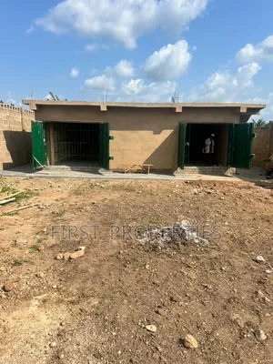 Built Warehouse at Slab Level