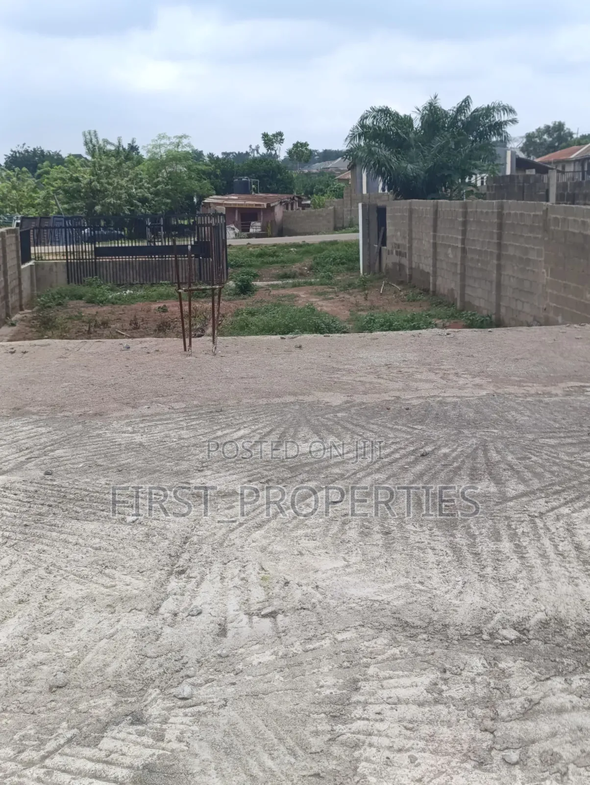 Built Warehouse at Slab Level