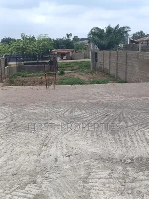 Built Warehouse at Slab Level
