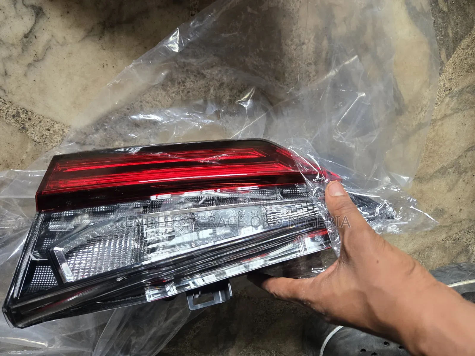 Both Light Rx350 2018 Available