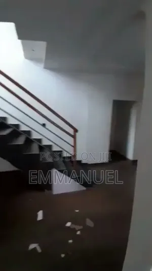 5bdrm Duplex in Enugu for rent