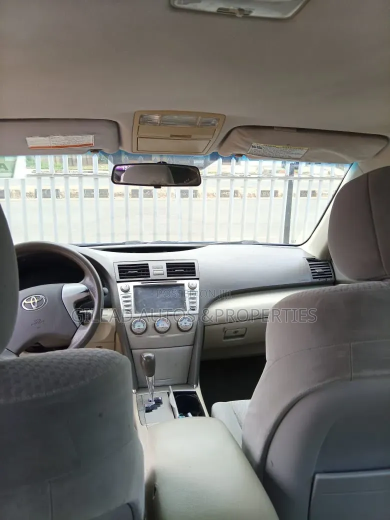 Toyota Camry 2011 Blue