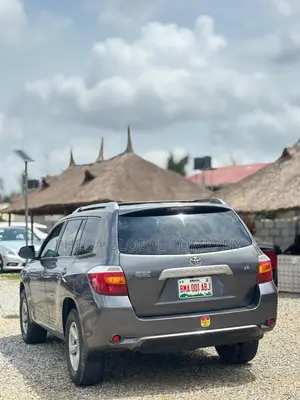 Toyota Highlander Limited 2010 Gray
