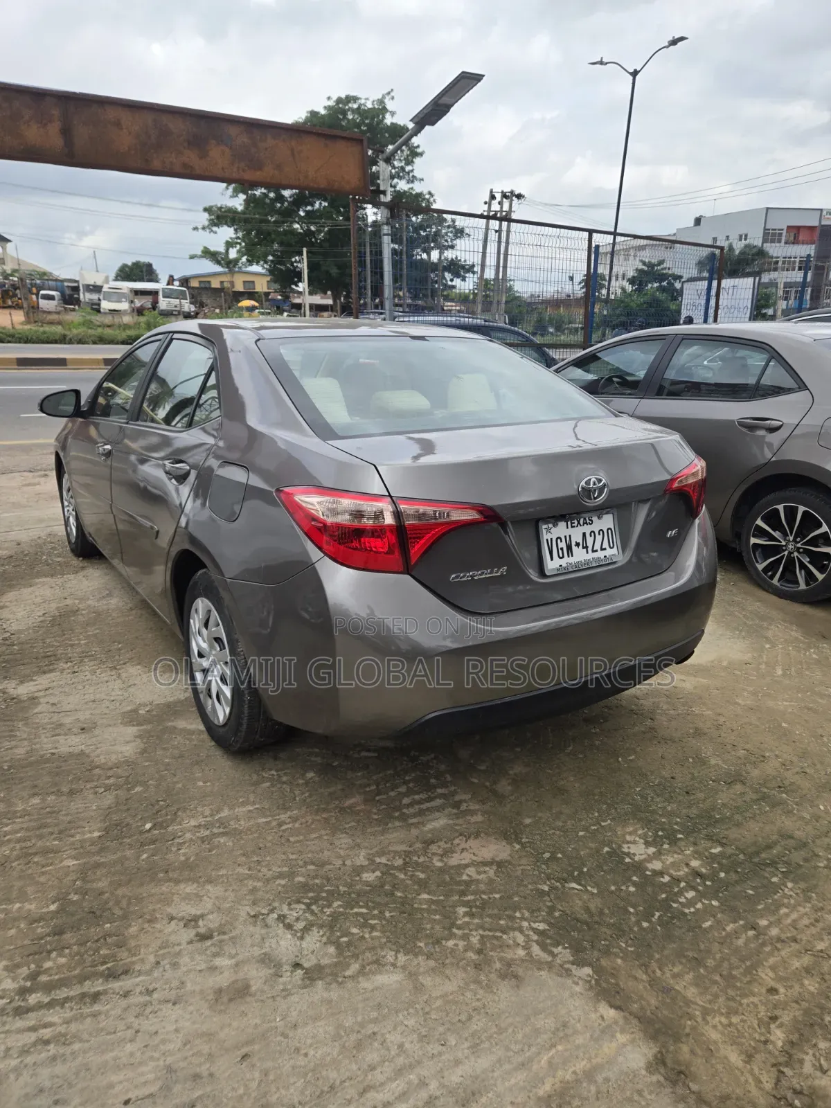 Toyota Corolla 2019 Gold