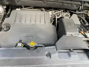 Toyota Quantum 2004 Beige