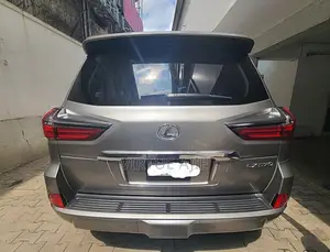 Lexus LX 2020 Gold