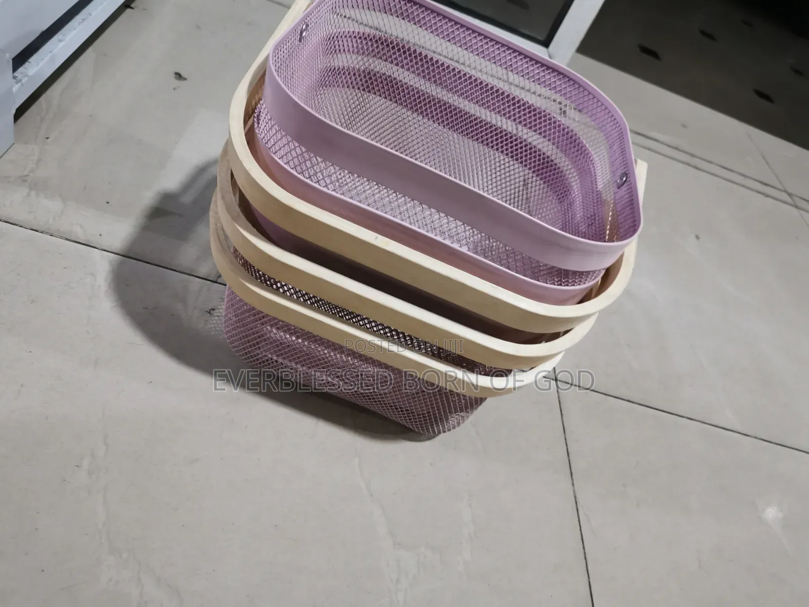 Multifunctional Mesh Basket With Wooden Handle