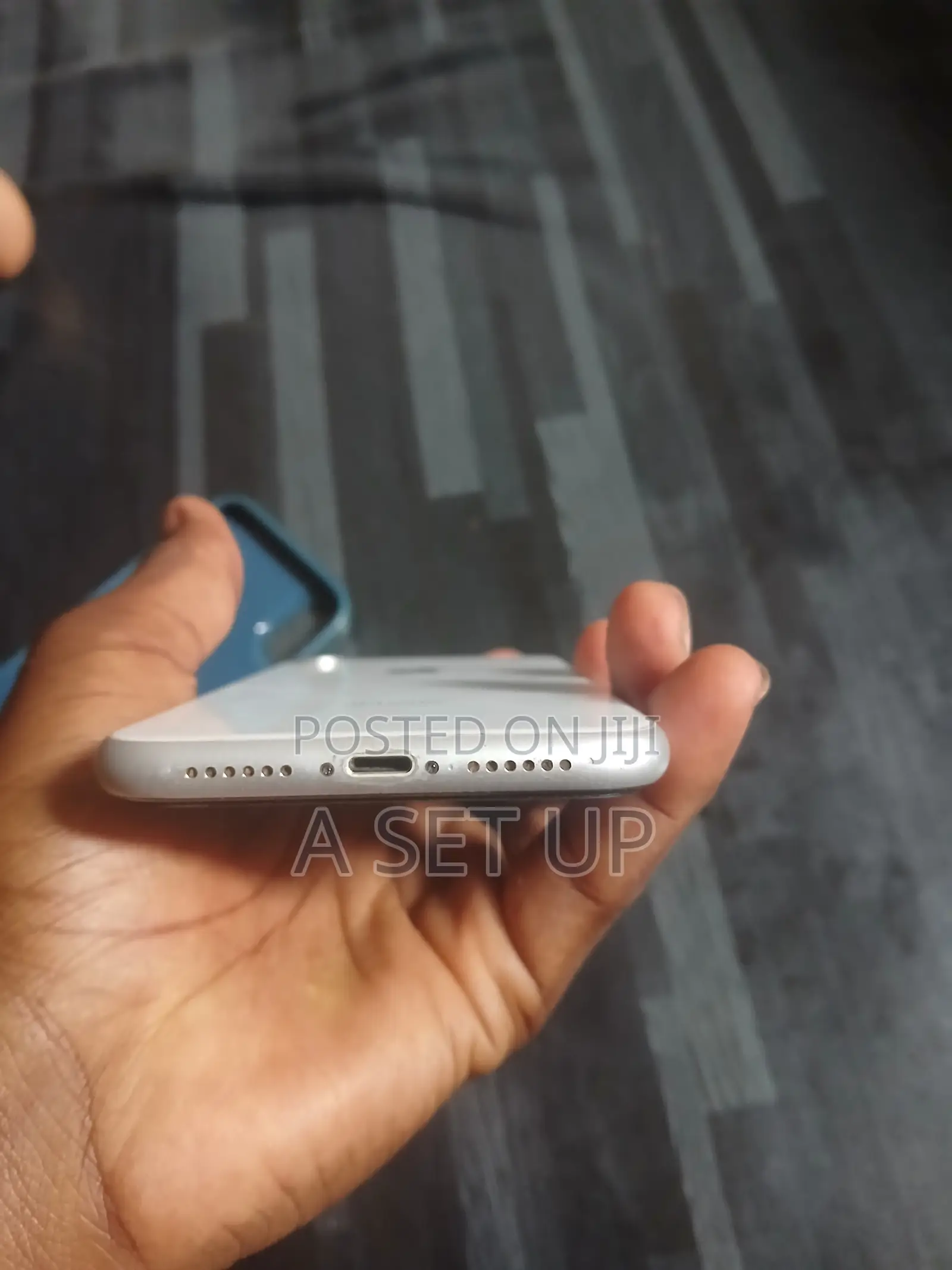 Apple iPhone XR 64 GB White