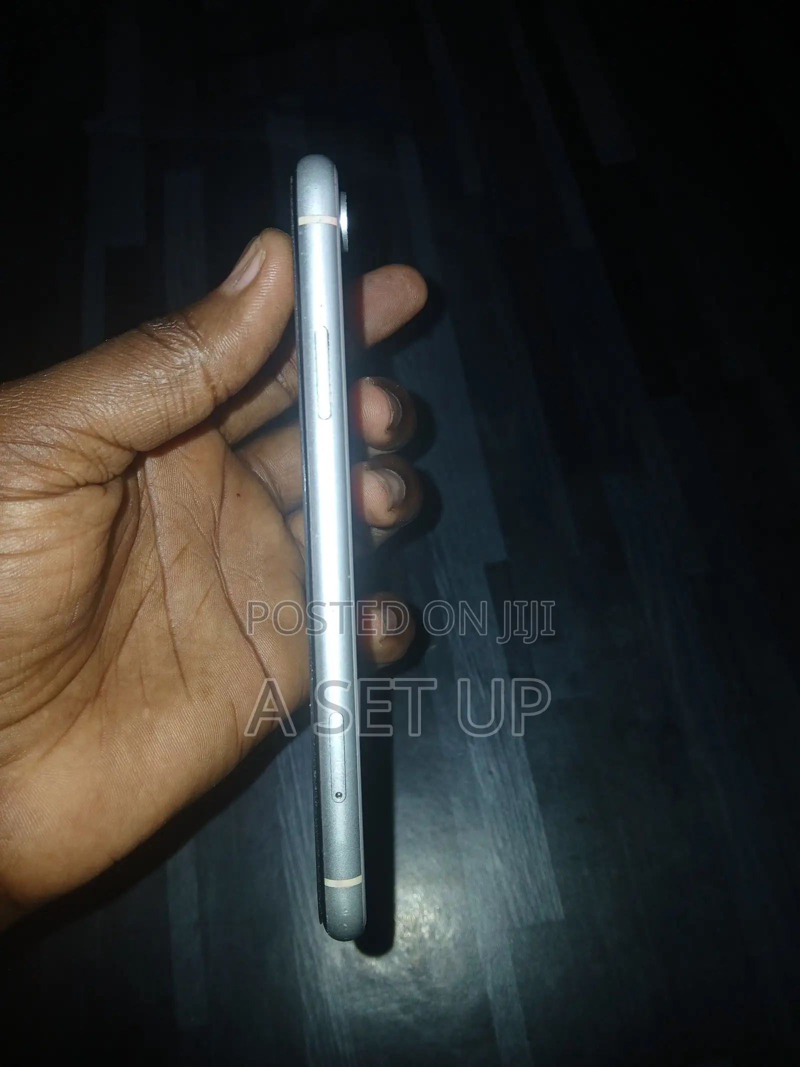 Apple iPhone XR 64 GB White