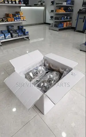 Toyota Highlander 2012 Front Headlight Assembly – Complete Set