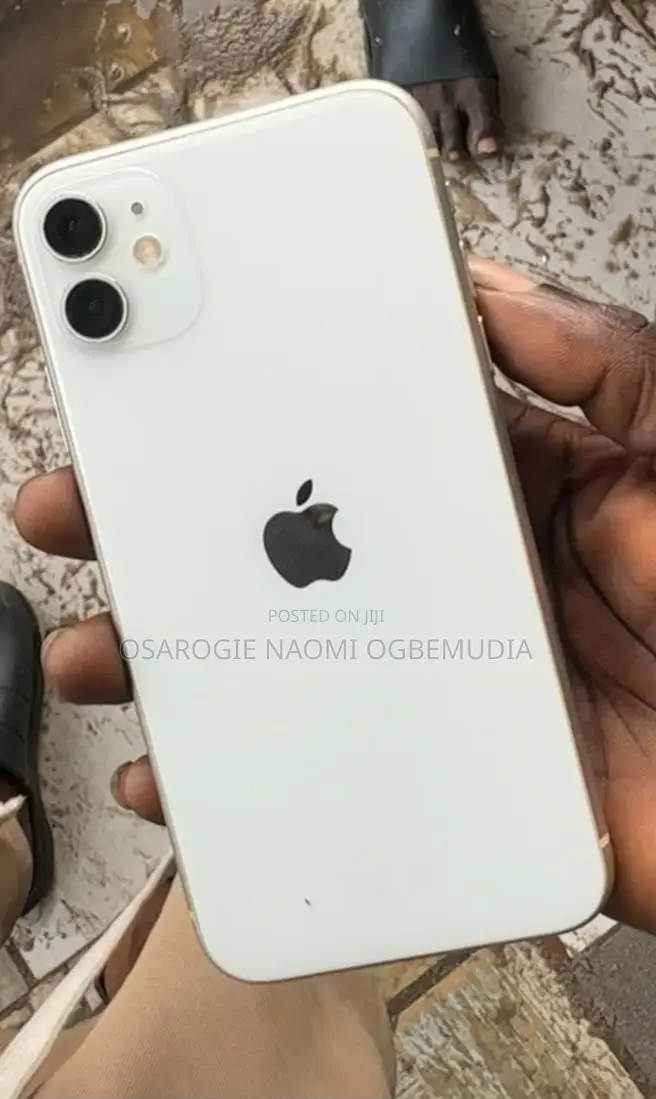 Apple iPhone 11 64 GB White